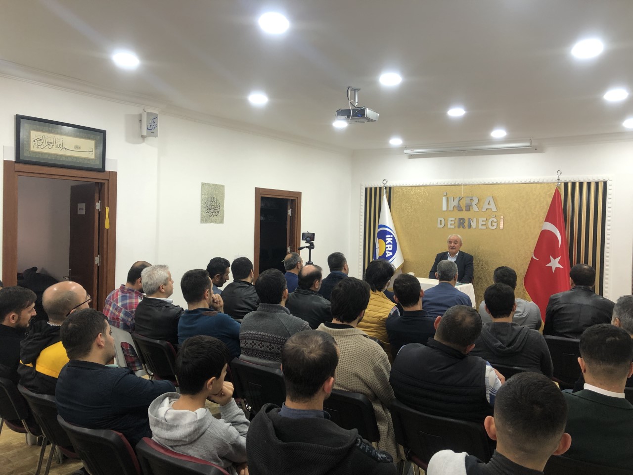 SOĞUK BİR GÜNDE, SIMSICAK BİR MUHABBET