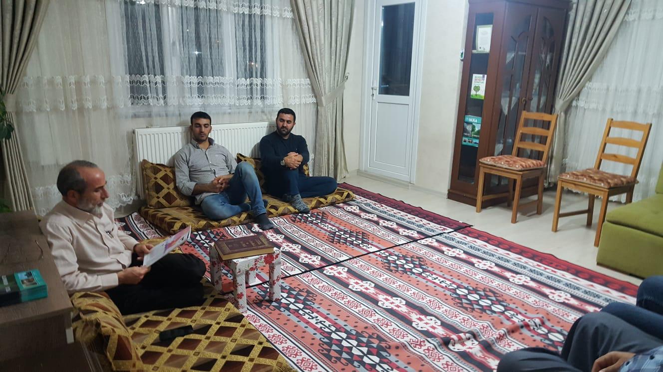 Müslüman Yanılmaz, Yanıltmaz