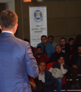 KÜRSÜLERİN CESUR HATİBİ: TİMURTAŞ UÇAR