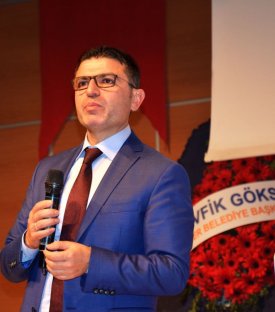 KÜRSÜLERİN CESUR HATİBİ: TİMURTAŞ UÇAR